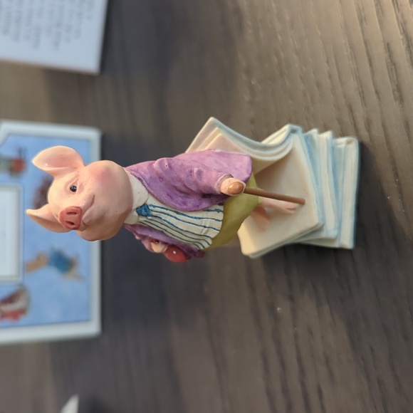 Beatrix Potter's The Tale of Pigling Bland - Picture 4 of 4